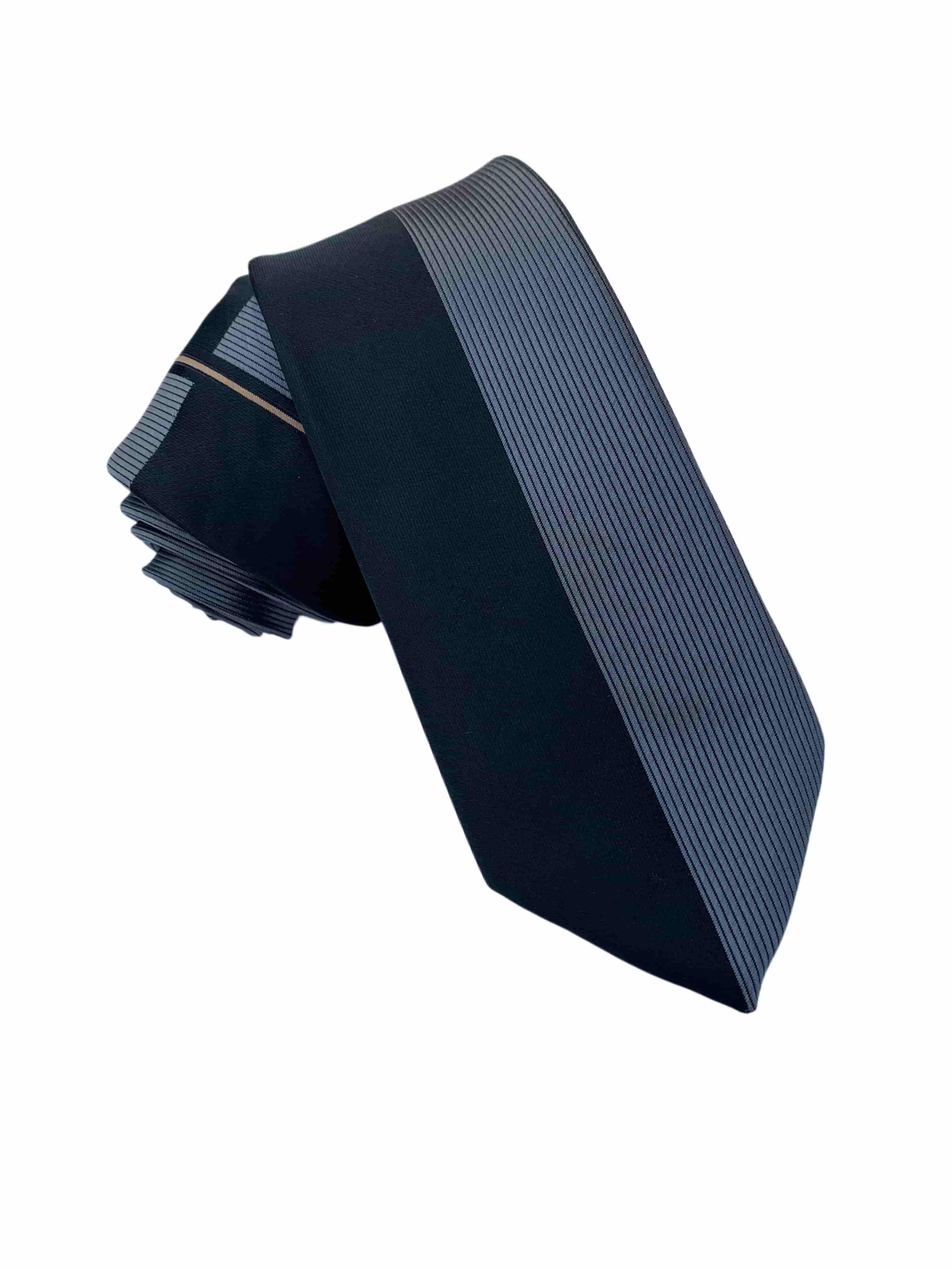 Two-Tone Diagonal Stripe Tie